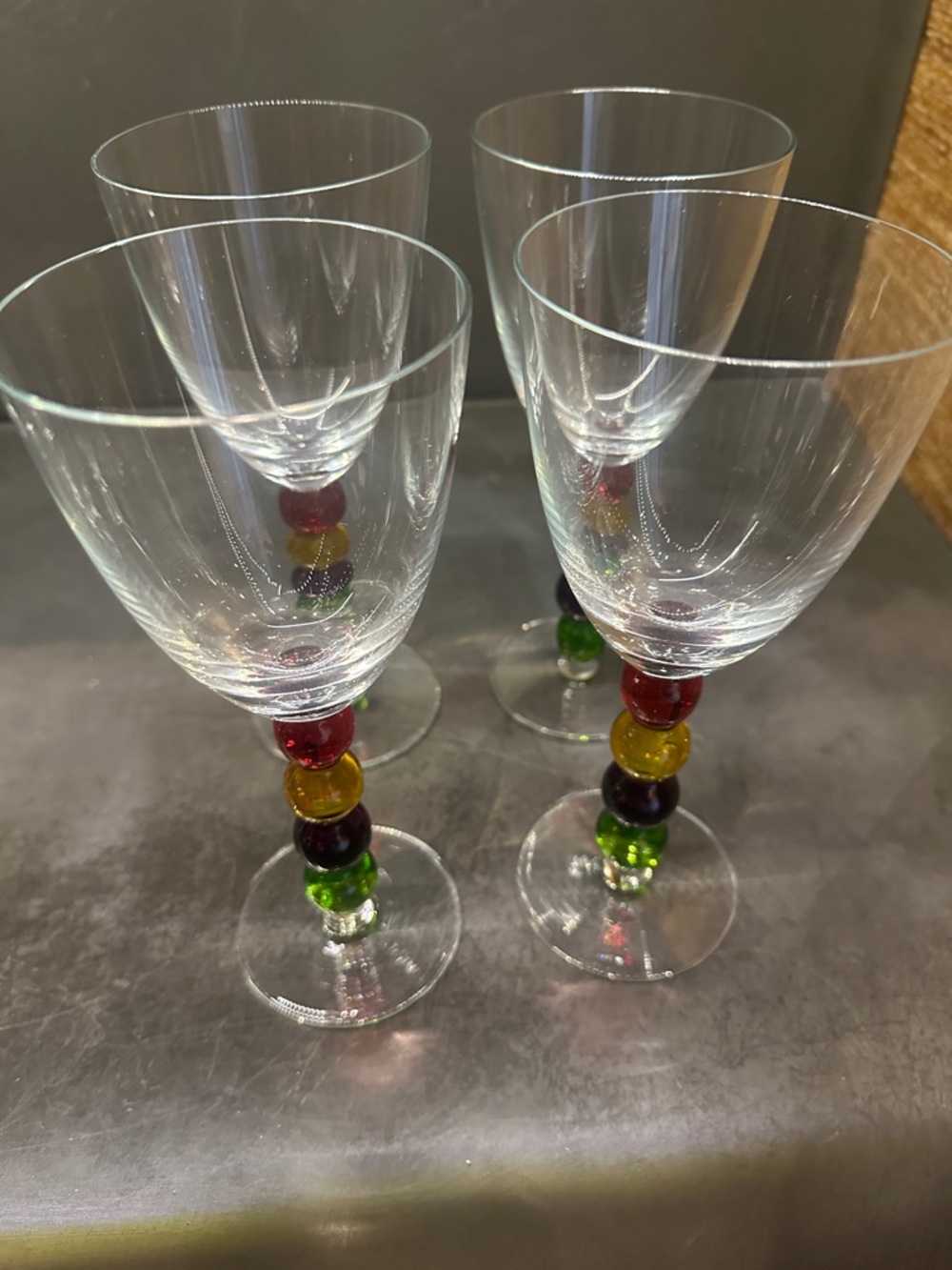 4 colorful wine glasses! - Picture 2 of 2